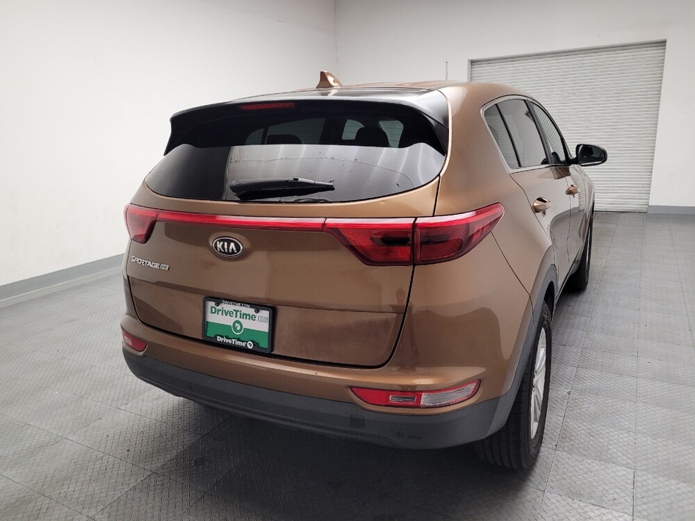 2017 Kia Sportage in Fresno, CA 93726 - 18144368 7