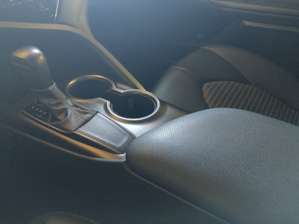 2021 Toyota Camry in Jackson, MS 39211 - 18144371 26