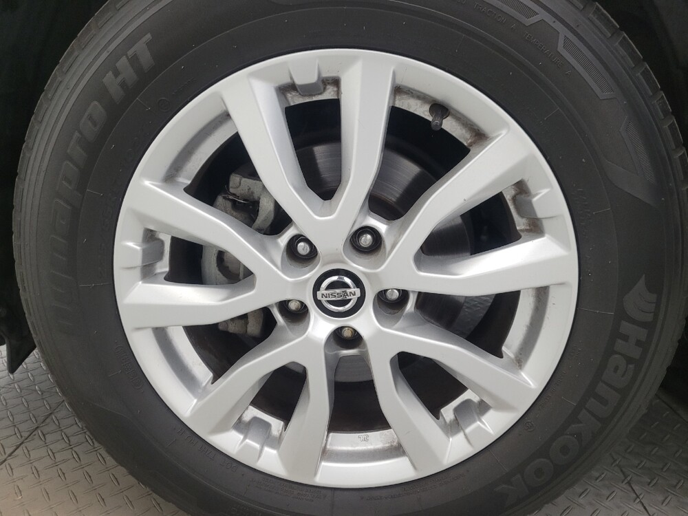 2018 Nissan Rogue in Phoenix, AZ 85015 - 18144372 31