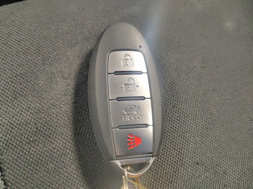 2020 Nissan Versa in Pelham, AL 35124 - 18144387 32