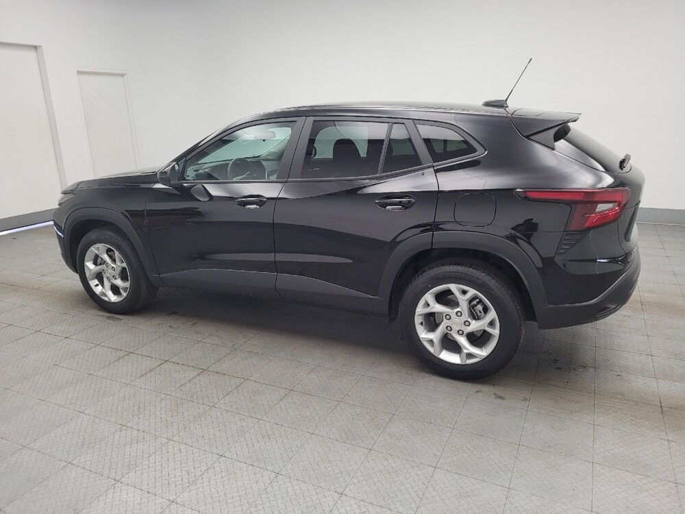 2024 Chevrolet Trax in Madison, TN 37115 - 18144412 3