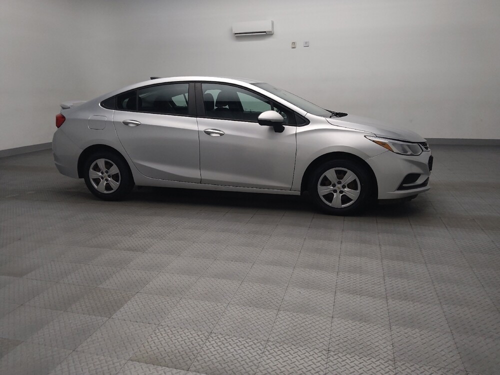 2018 Chevrolet Cruze in Fort Worth, TX 76116 - 18144418 11