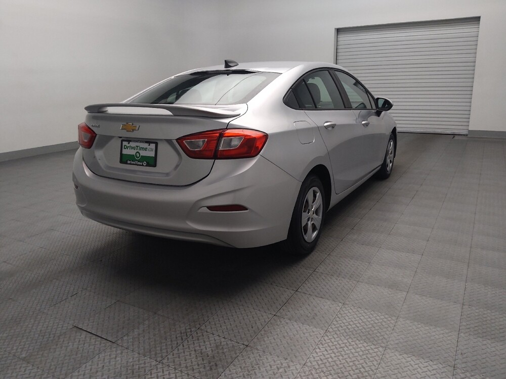 2018 Chevrolet Cruze in Fort Worth, TX 76116 - 18144418 9