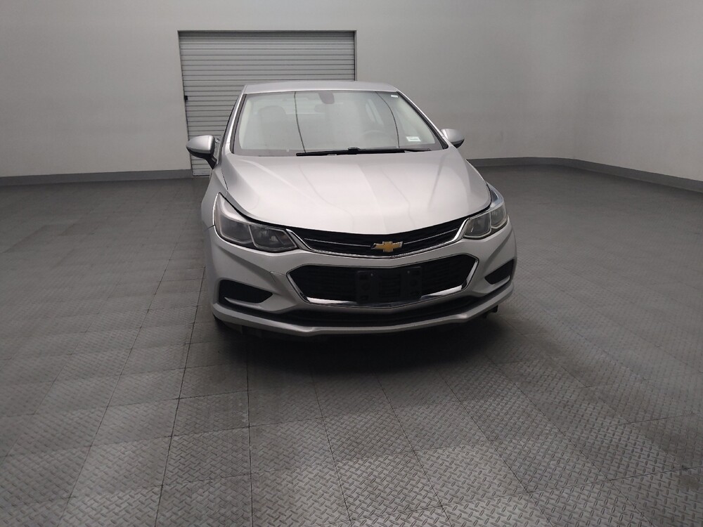 2018 Chevrolet Cruze in Fort Worth, TX 76116 - 18144418 14