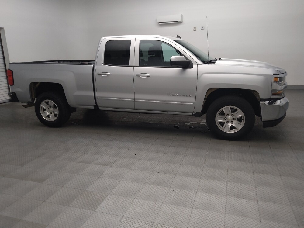 2018 Chevrolet Silverado 1500 in Lubbock, TX 79424 - 18144424 11