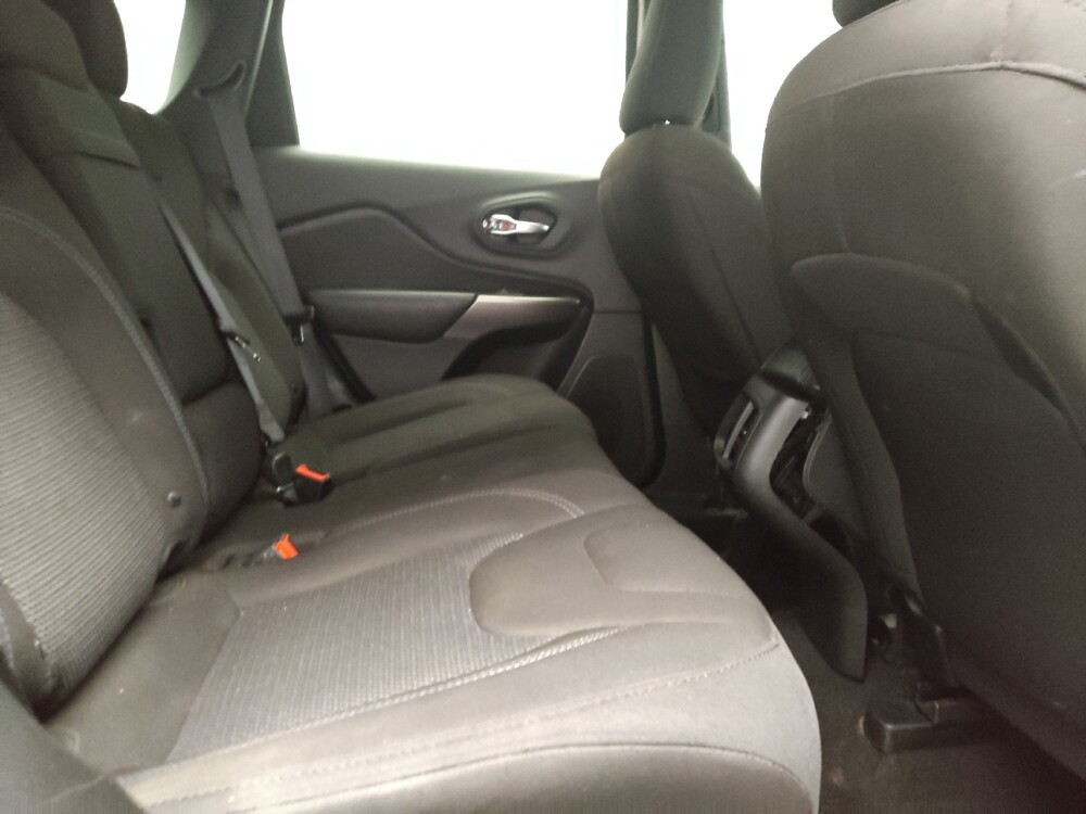 2019 Jeep Cherokee in Oklahoma City, OK 73139 - 18144426 19