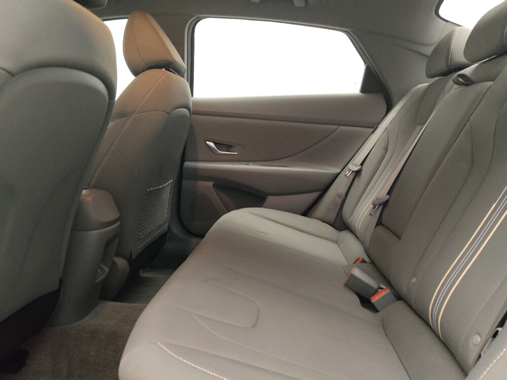 2025 Hyundai Elantra in Arlington, TX 76011 - 18144429 18