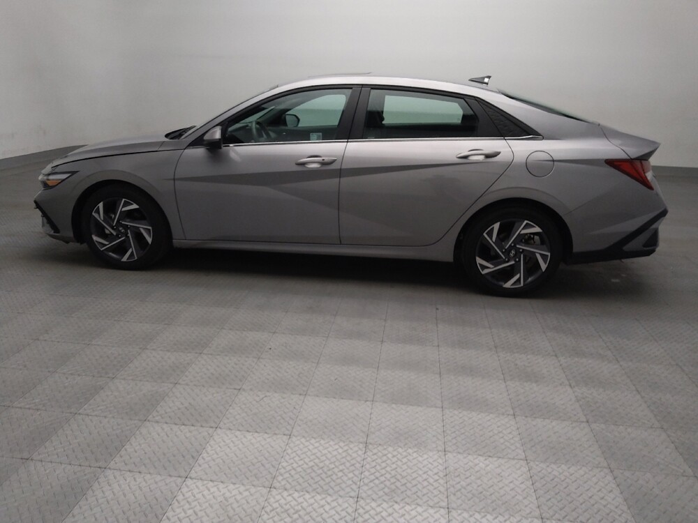 2025 Hyundai Elantra in Arlington, TX 76011 - 18144429 3
