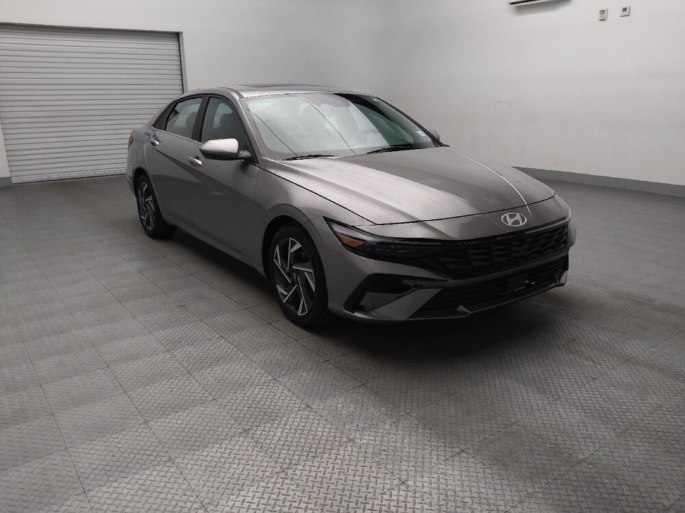2025 Hyundai Elantra in Arlington, TX 76011 - 18144429 13