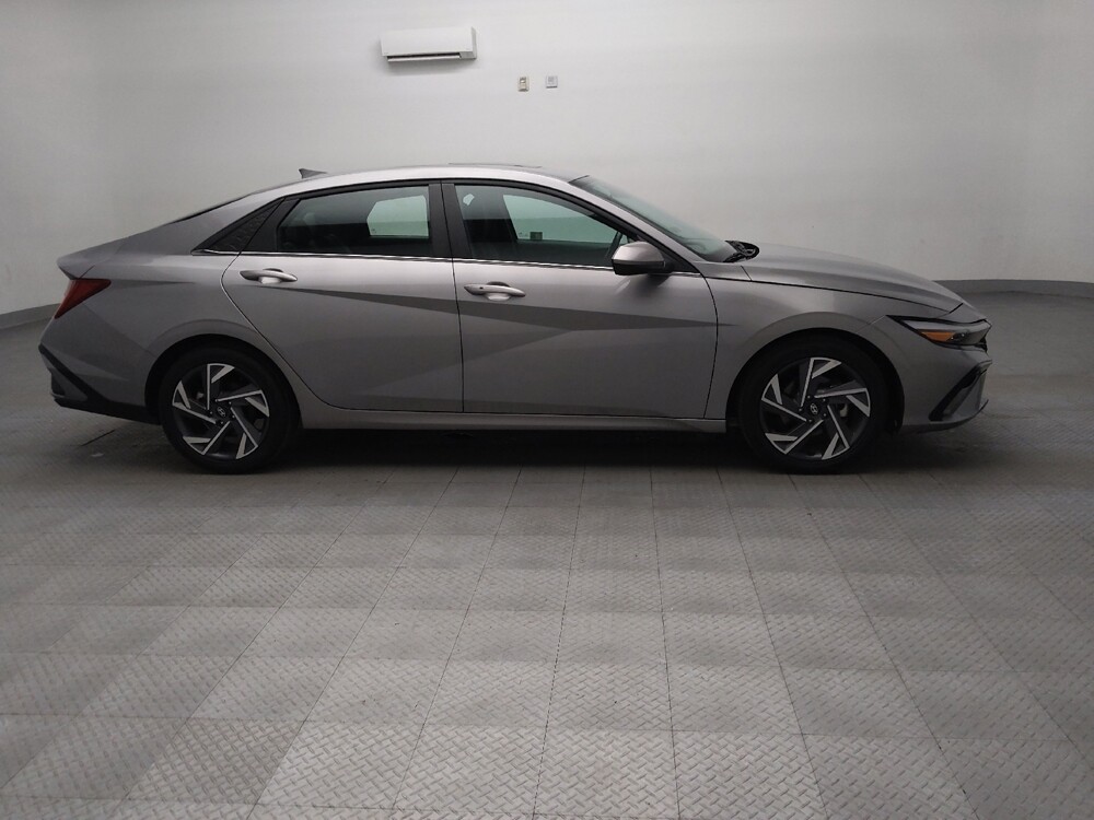 2025 Hyundai Elantra in Arlington, TX 76011 - 18144429 11