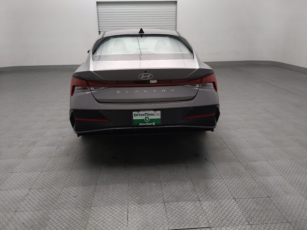 2025 Hyundai Elantra in Arlington, TX 76011 - 18144429 6