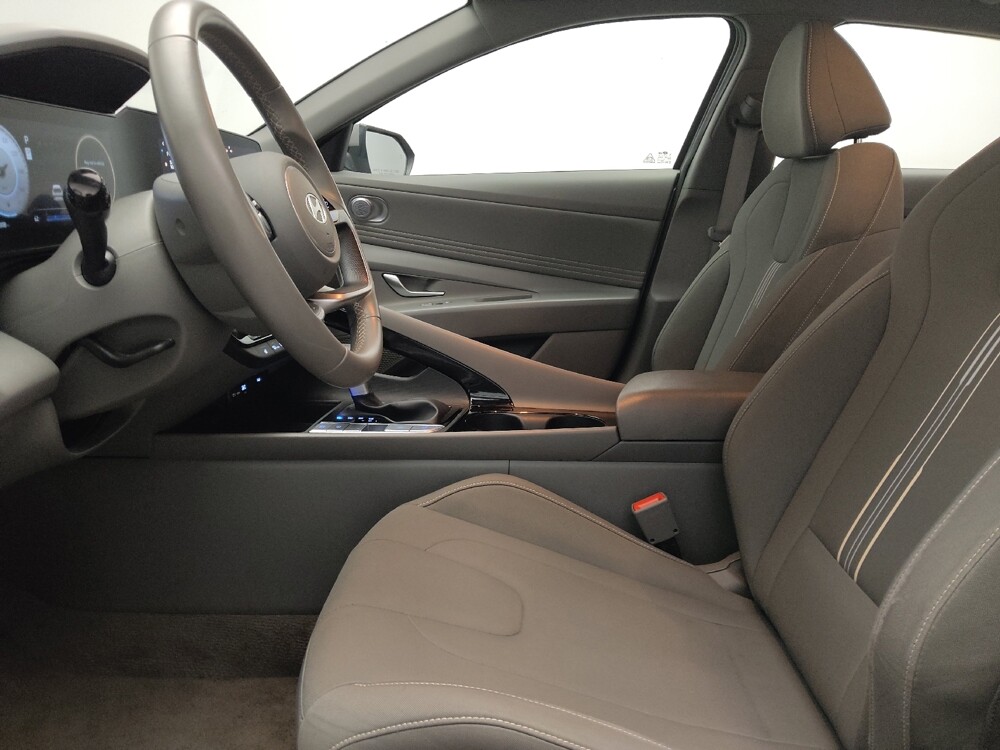 2025 Hyundai Elantra in Arlington, TX 76011 - 18144429 17