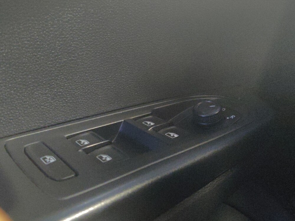 2023 Volkswagen Taos in Phoenix, AZ 85022 - 18144435 27