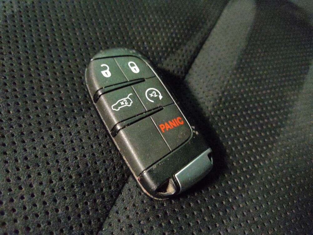 2017 Jeep Grand Cherokee in Mesa, AZ 85210 - 18144436 32