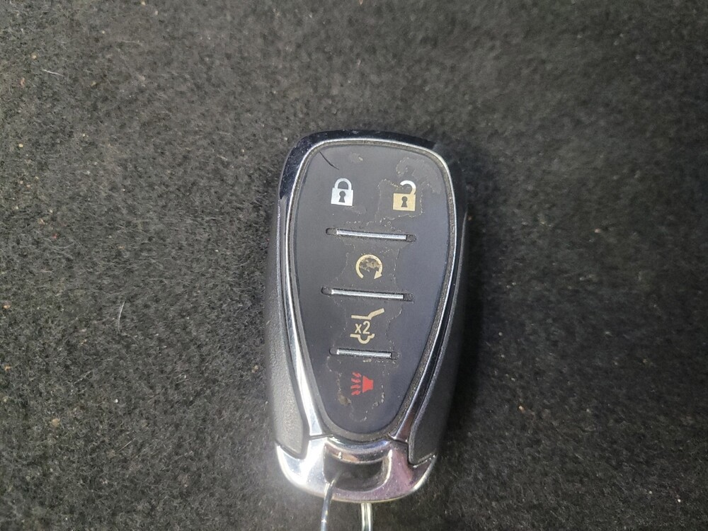 2019 Chevrolet Equinox in Highland, IN 46322 - 18144440 32