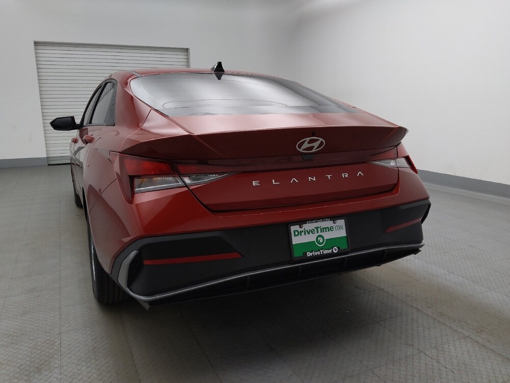 2025 Hyundai Elantra in Lakewood, CO 80215 - 18144442 6
