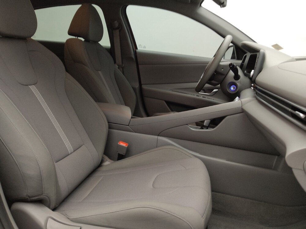 2025 Hyundai Elantra in Lakewood, CO 80215 - 18144442 21