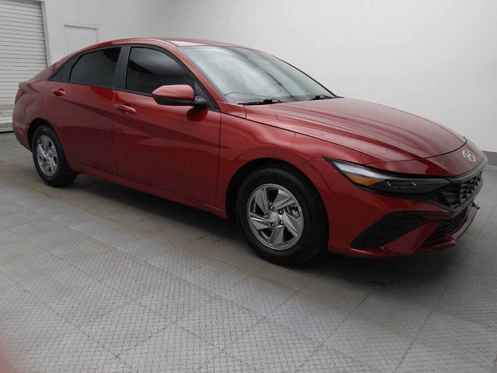 2025 Hyundai Elantra in Lakewood, CO 80215 - 18144442 11