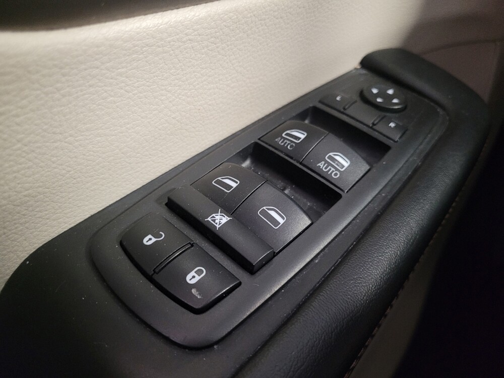 2018 Chrysler Pacifica in Clearwater, FL 33764 - 18144444 27