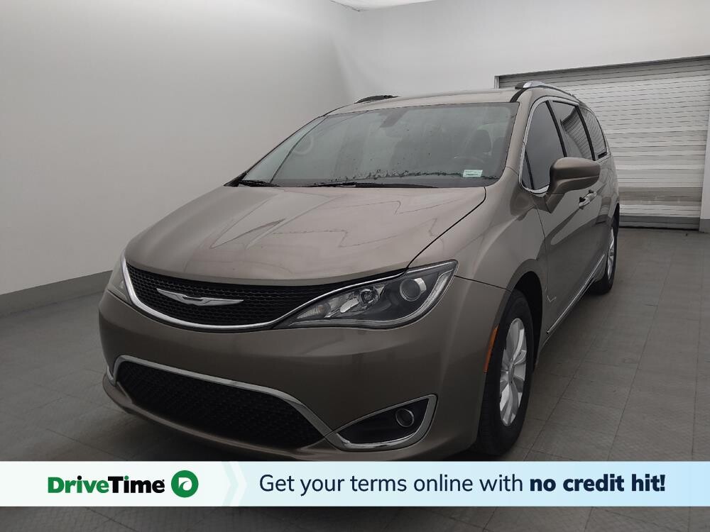 2018 Chrysler Pacifica in Clearwater, FL 33764 - 18144444