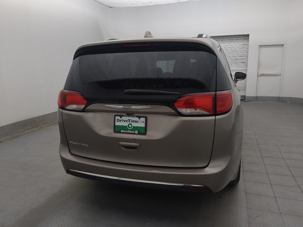 2018 Chrysler Pacifica in Clearwater, FL 33764 - 18144444 7