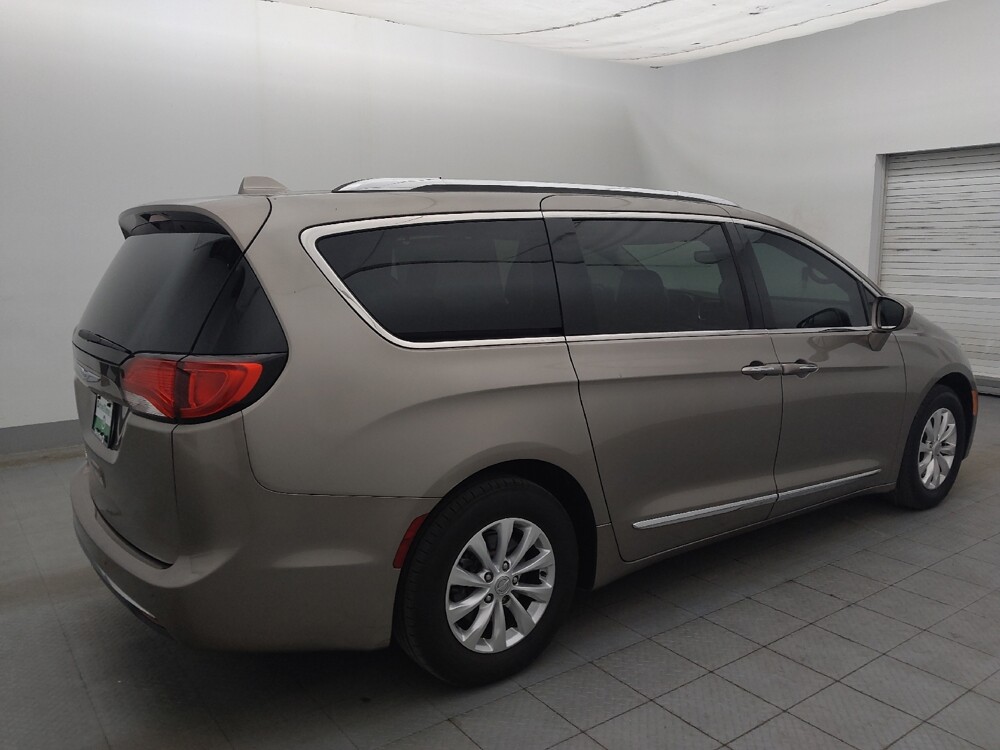 2018 Chrysler Pacifica in Clearwater, FL 33764 - 18144444 10