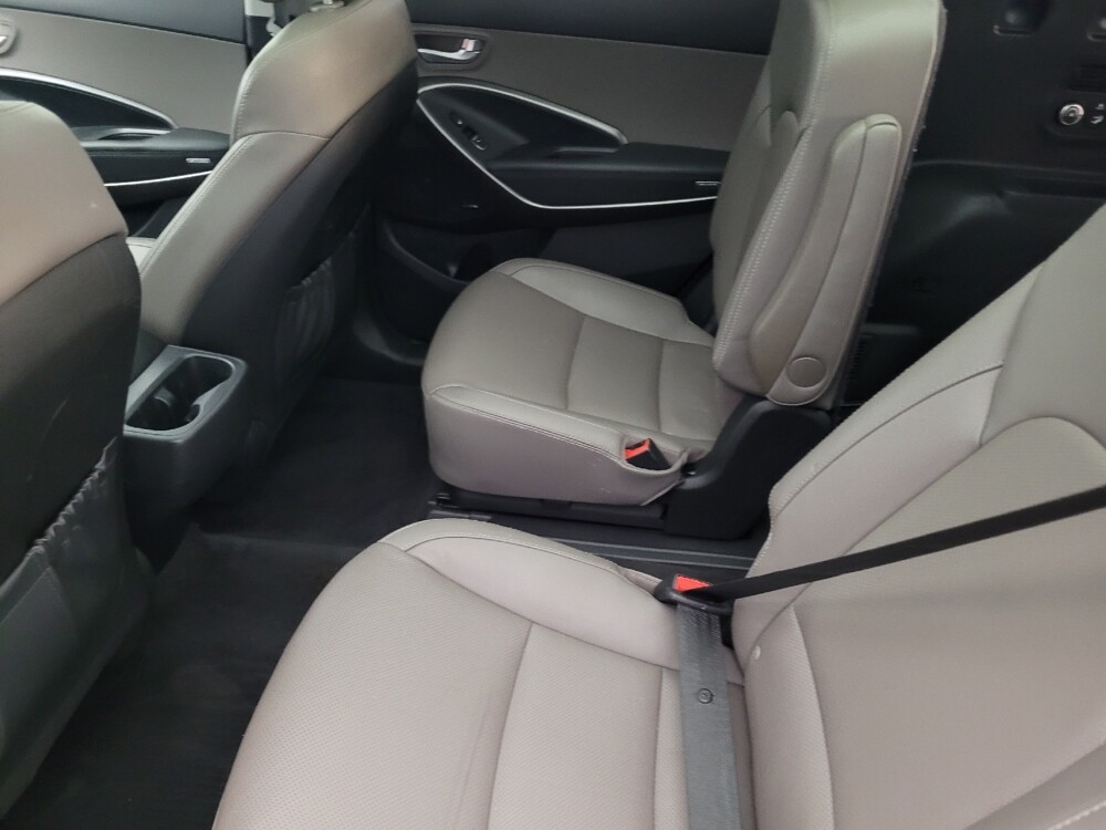 2018 Hyundai Santa Fe in Clearwater, FL 33764 - 18144445 18
