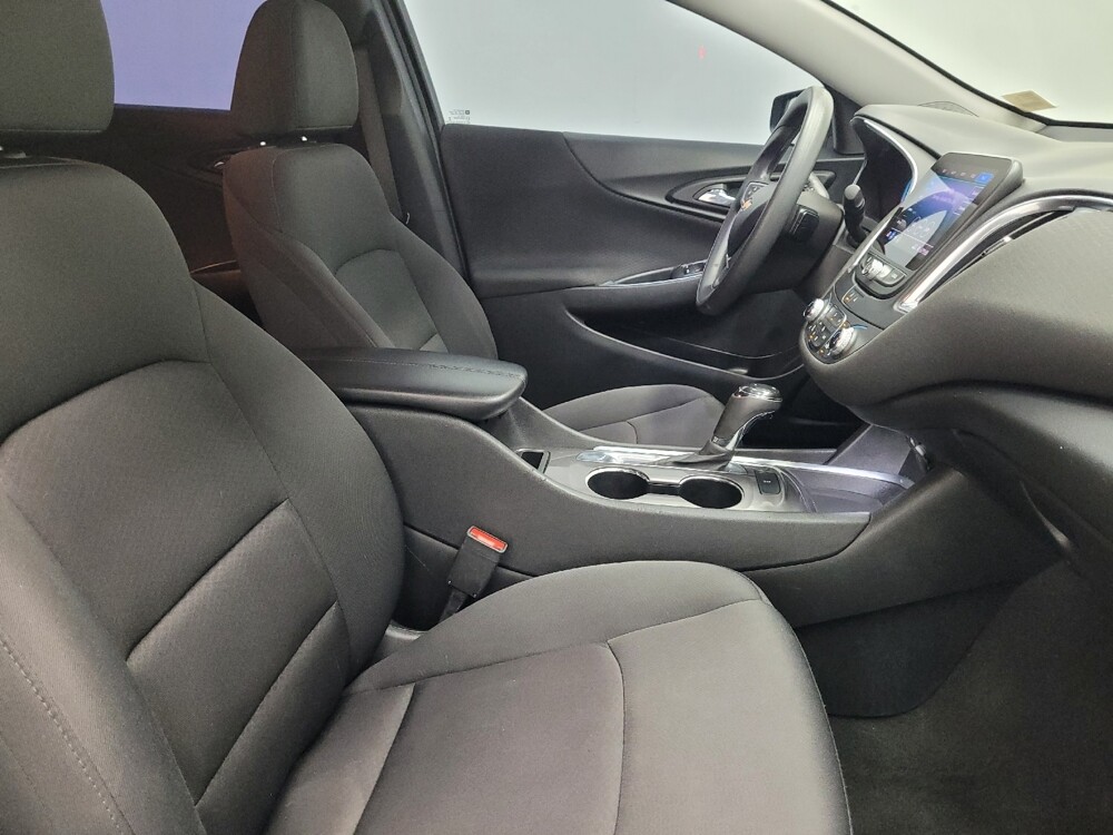 2020 Chevrolet Malibu in Las Vegas, NV 89104 - 18144451 21