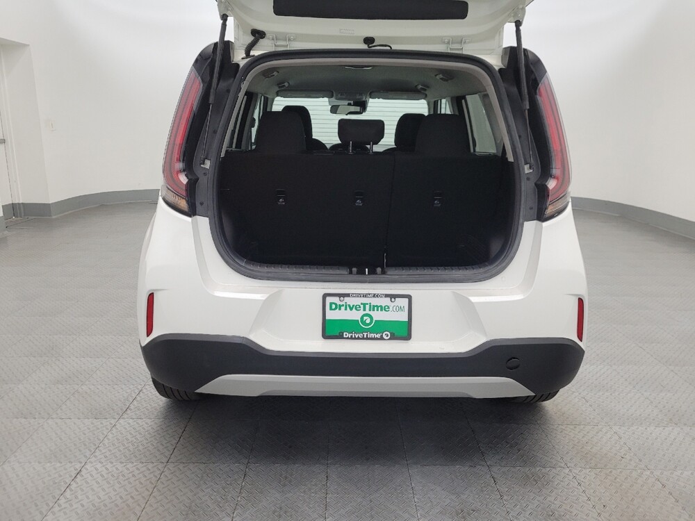 2024 Kia Soul in Glendale, AZ 85301 - 18144455 29