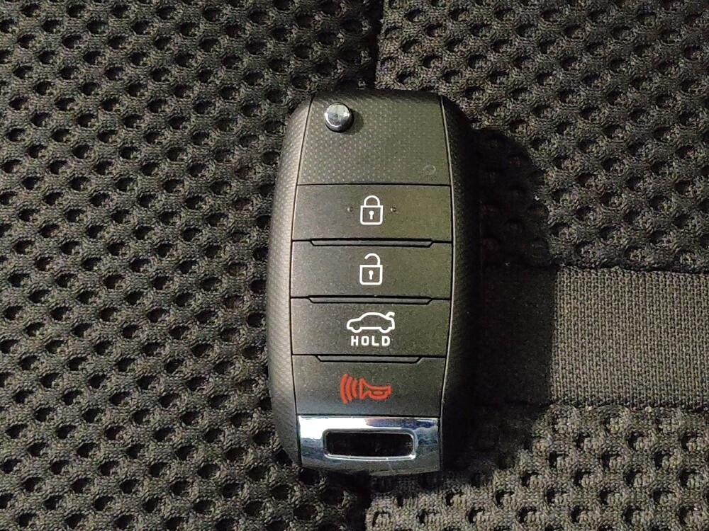 2020 Kia Optima in Orlando, FL 32808 - 18144460 32