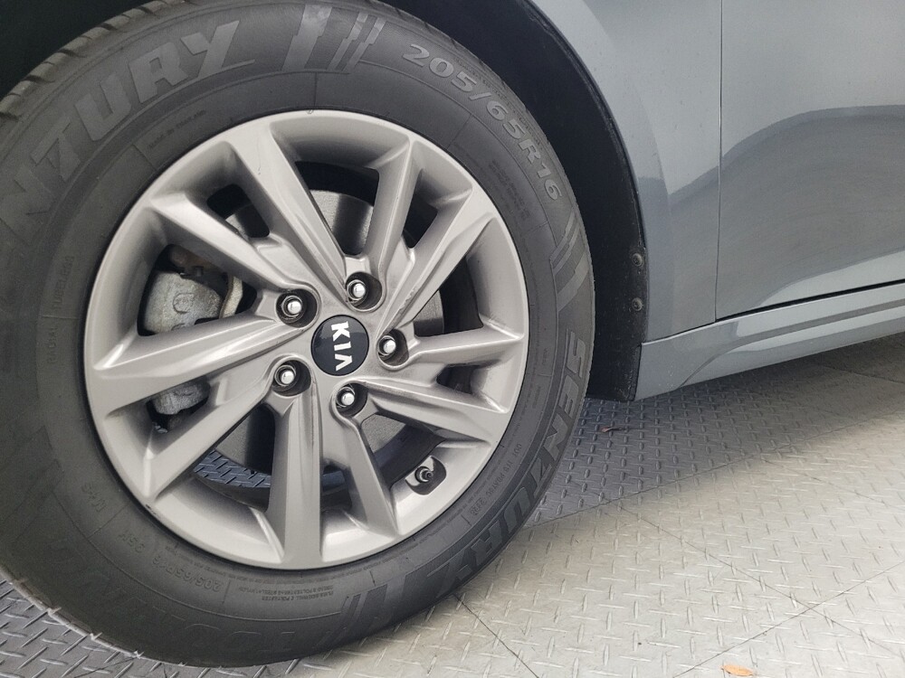 2020 Kia Optima in Orlando, FL 32808 - 18144460 31