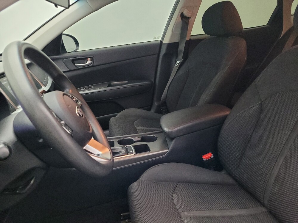 2020 Kia Optima in Orlando, FL 32808 - 18144460 17