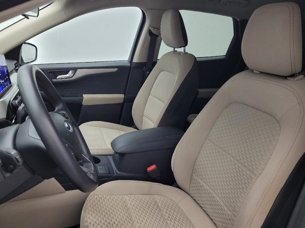 2020 Ford Escape in Charlotte, NC 28213 - 18144482 17