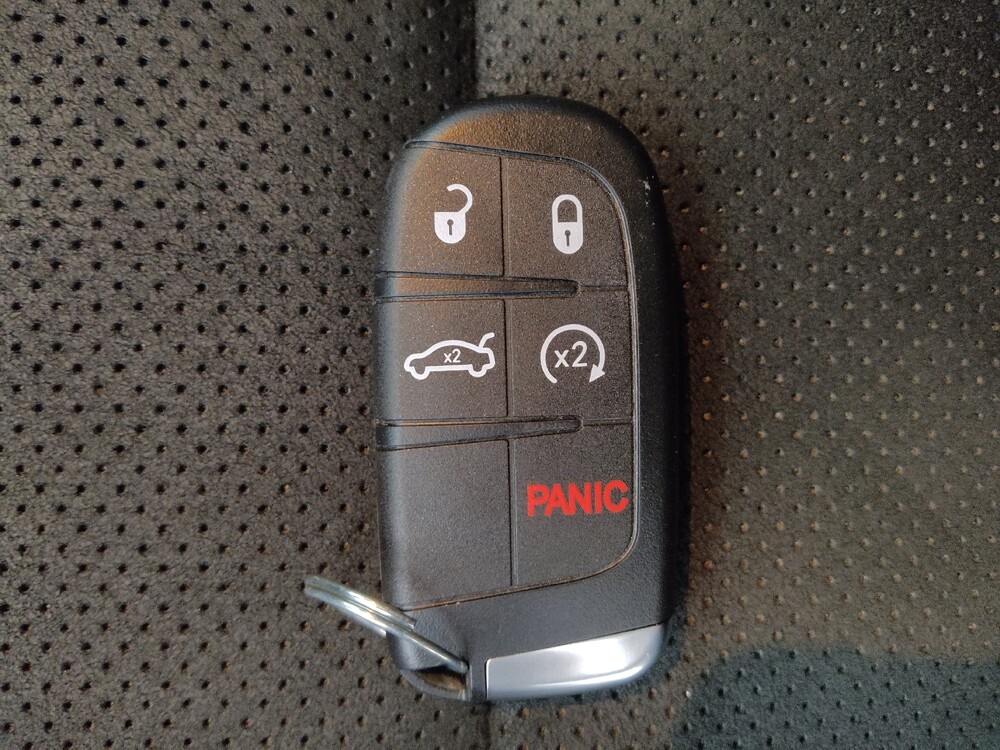 2019 Jeep Grand Cherokee in Denver, CO 80012 - 18144496 32