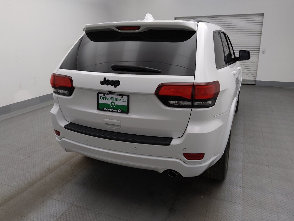 2019 Jeep Grand Cherokee in Denver, CO 80012 - 18144496 7