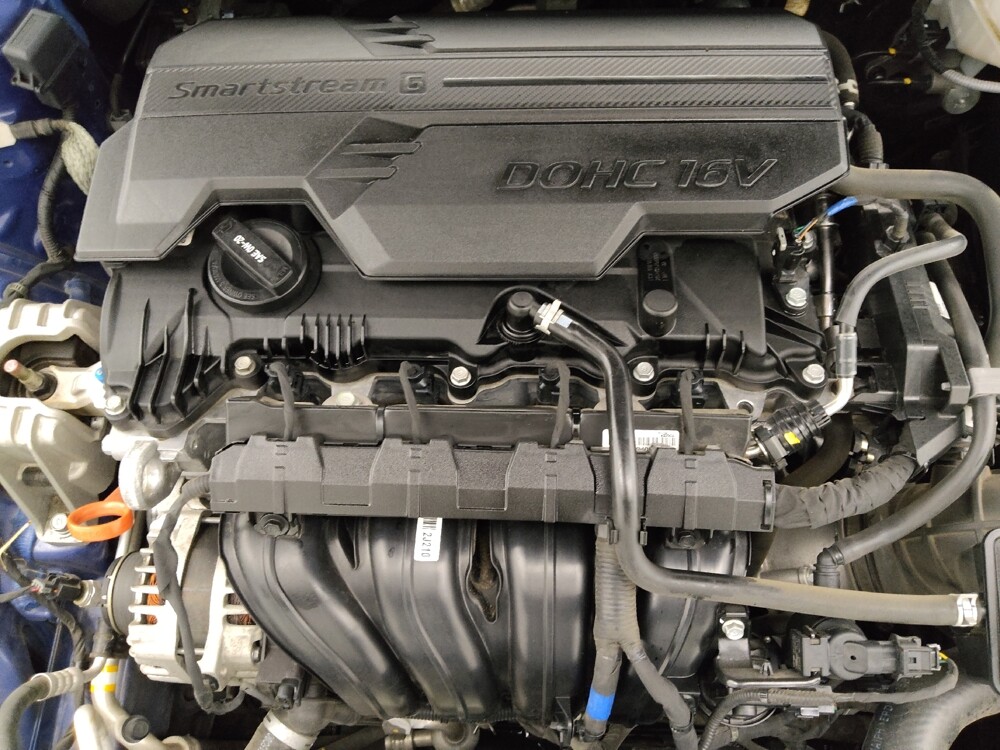 2021 Hyundai Elantra in Lakewood, CO 80215 - 18144497 30
