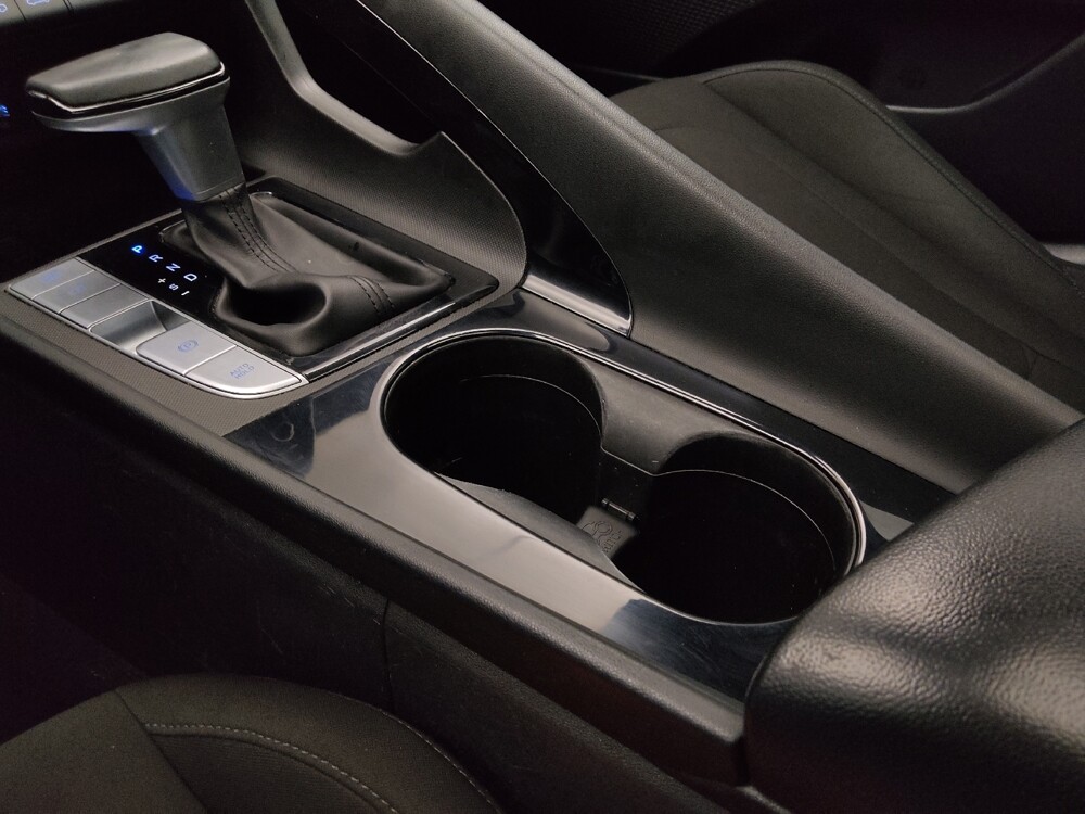 2021 Hyundai Elantra in Lakewood, CO 80215 - 18144497 26