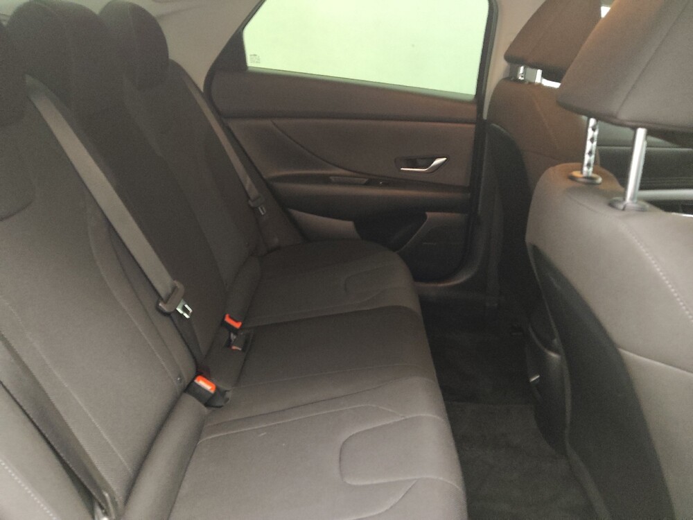 2024 Hyundai Elantra in Lakewood, CO 80215 - 18144502 19