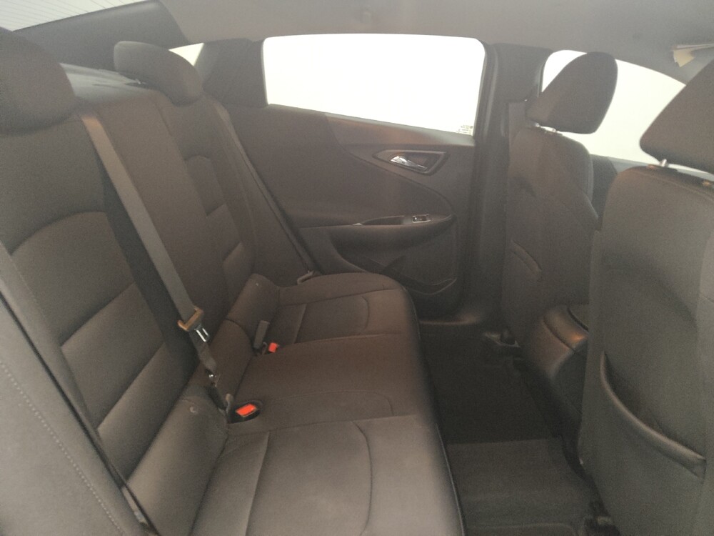 2019 Chevrolet Malibu in Conyers, GA 30094 - 18144503 19