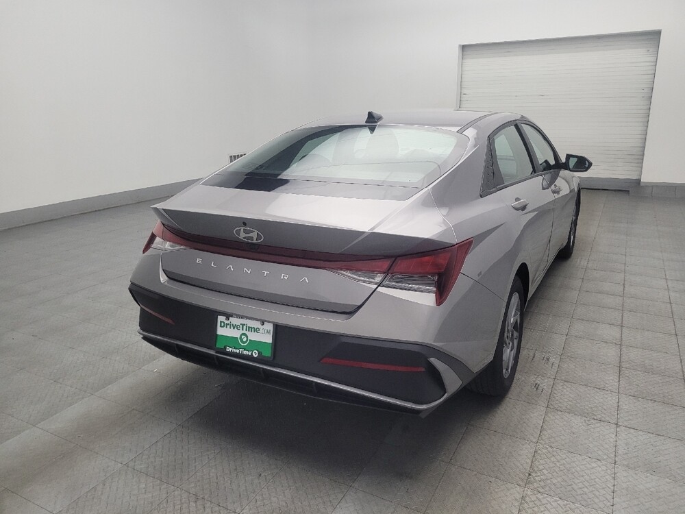 2024 Hyundai Elantra in Marietta, GA 30062 - 18144511 9
