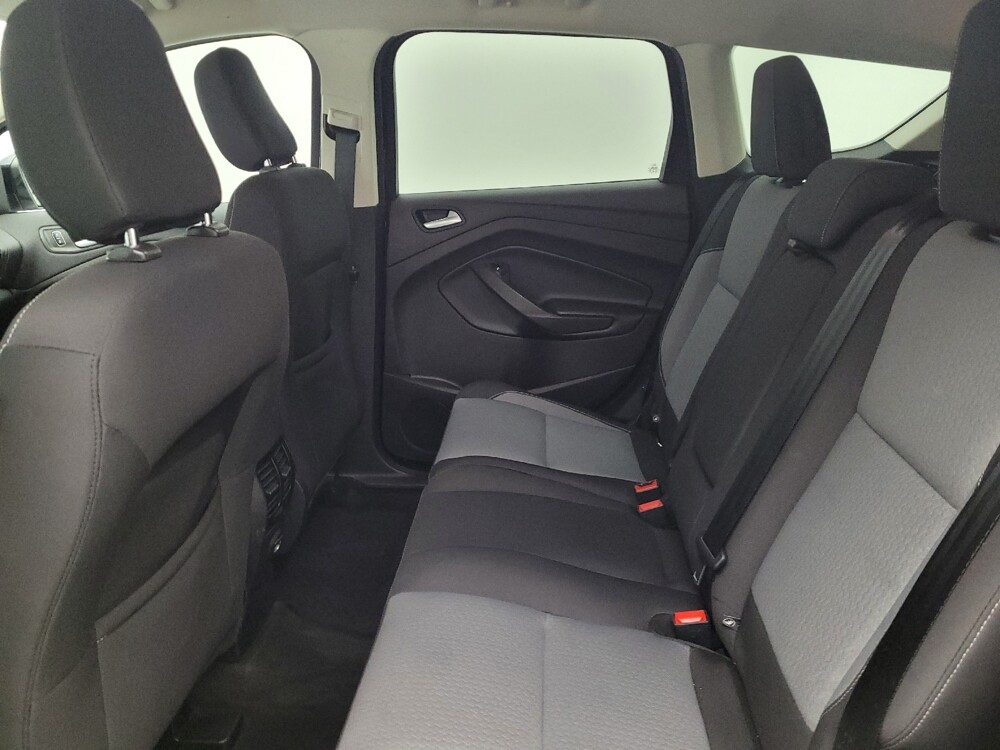 2018 Ford Escape in Maple Heights, OH 44137 - 18144529 18