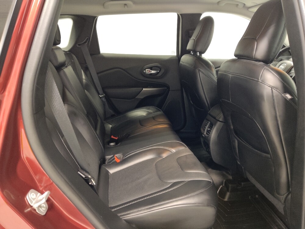 2020 Jeep Cherokee in Columbus, OH 43228 - 18144532 19