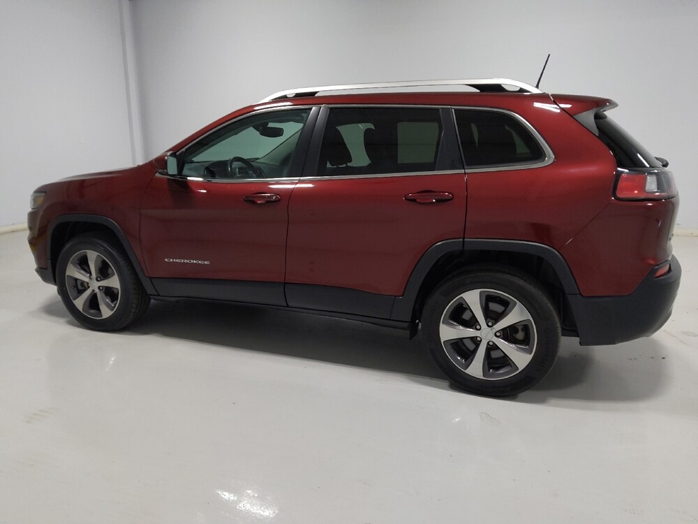 2020 Jeep Cherokee in Columbus, OH 43228 - 18144532 3