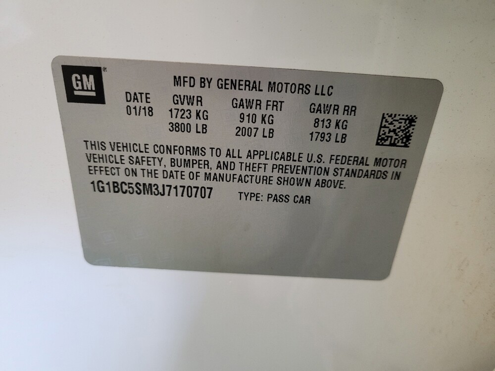 2018 Chevrolet Cruze in Maple Heights, OH 44137 - 18144535 33