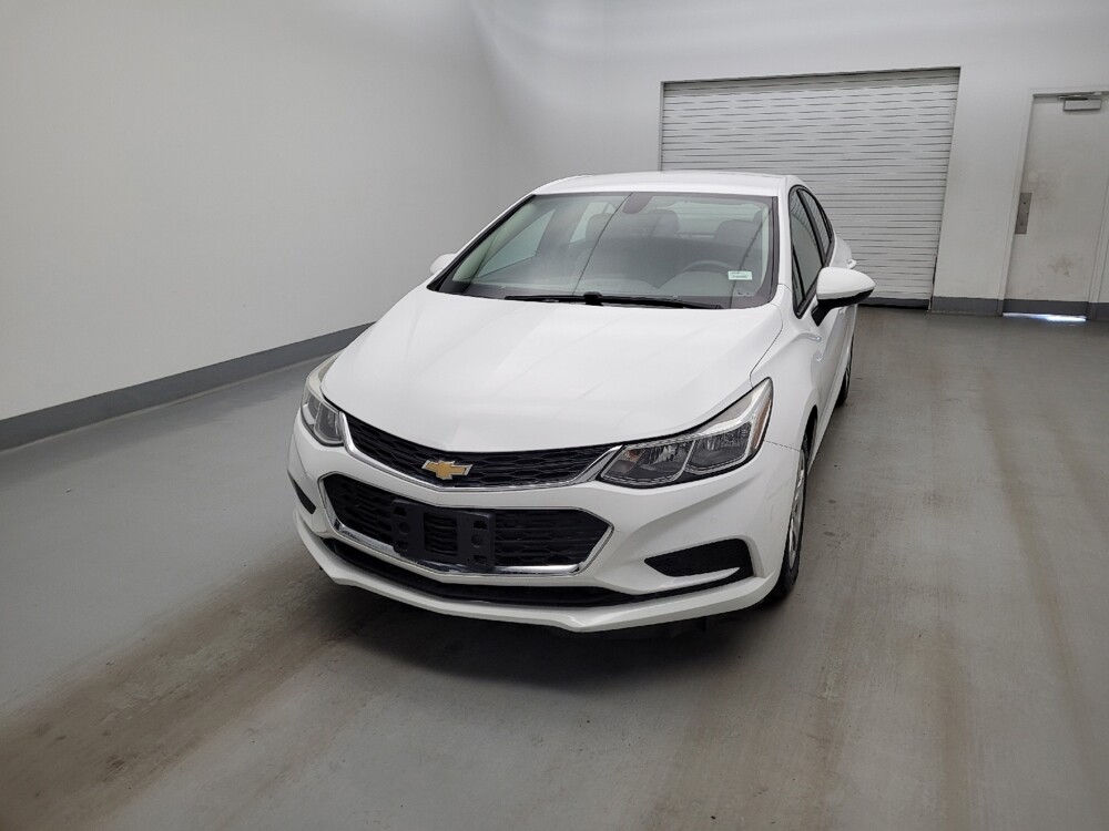 2018 Chevrolet Cruze in Maple Heights, OH 44137 - 18144535 15