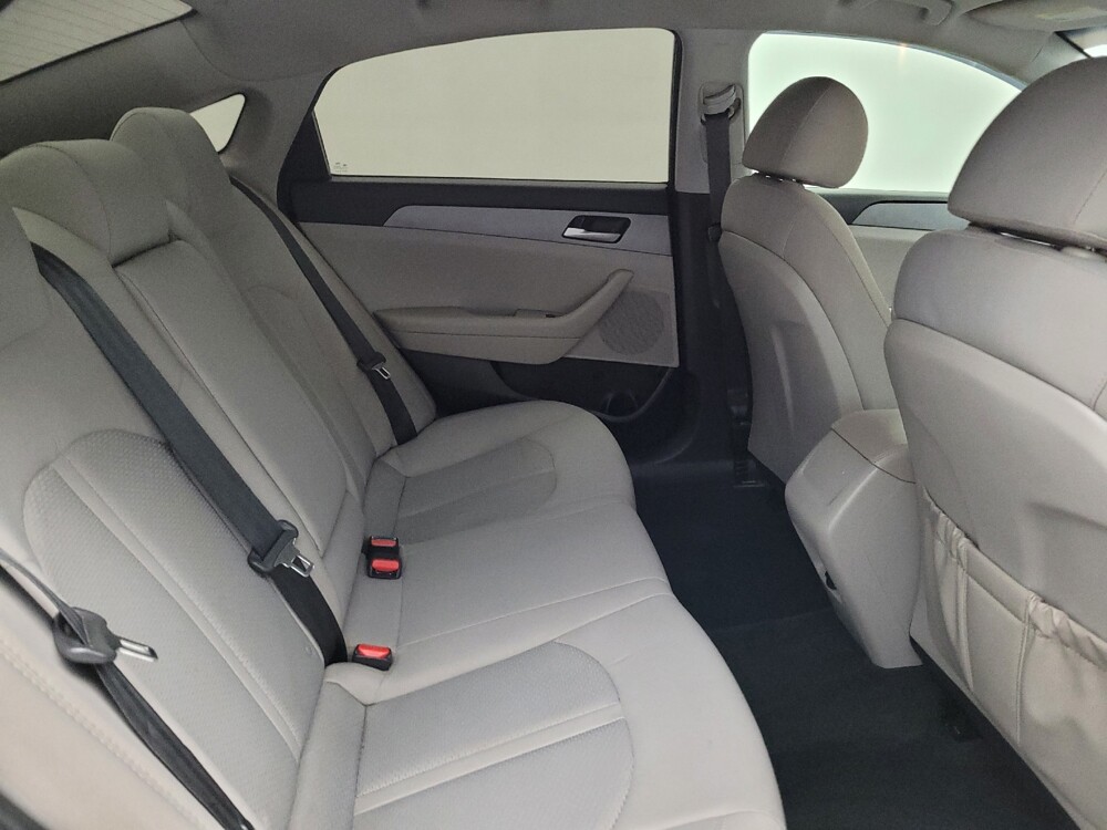 2019 Hyundai Sonata in Toledo, OH 43617 - 18144538 19
