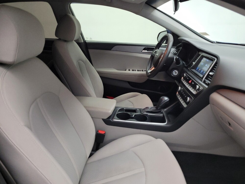 2019 Hyundai Sonata in Toledo, OH 43617 - 18144538 21
