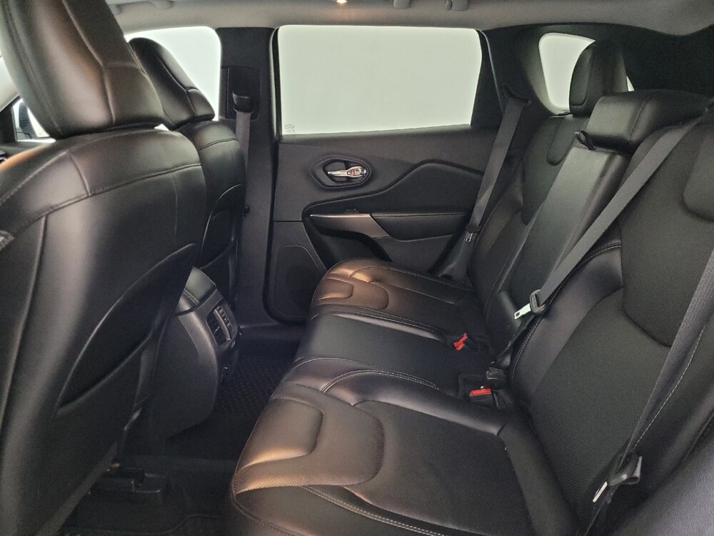 2021 Jeep Cherokee in Allentown, PA 18103 - 18144541 18