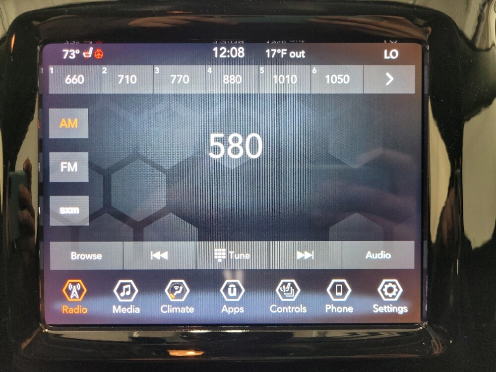2021 Jeep Cherokee in Allentown, PA 18103 - 18144541 25