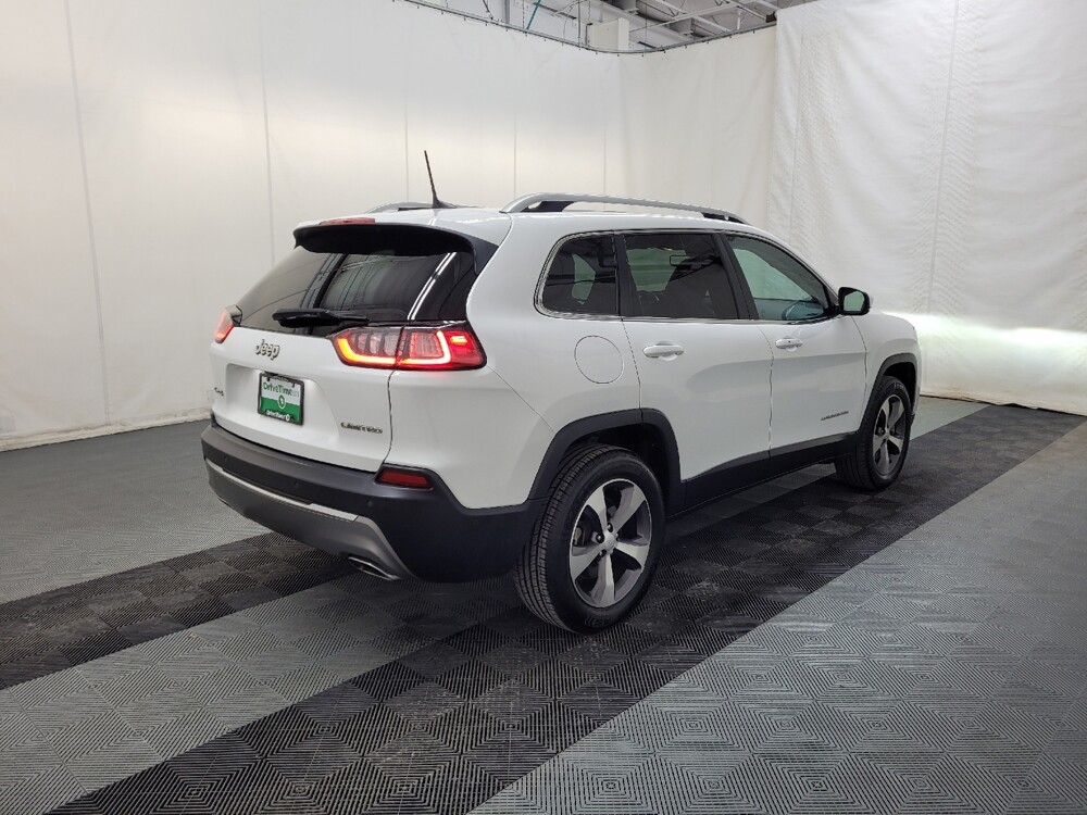 2021 Jeep Cherokee in Allentown, PA 18103 - 18144541 9